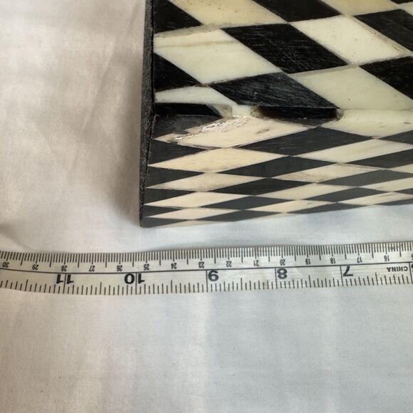 Vintage Boho Harlequin Tessellated Stone black white Obelisk - Picture 7 of 8